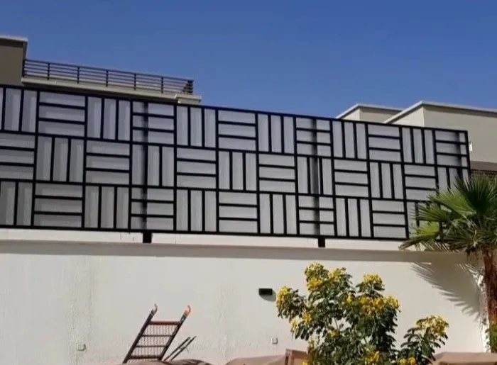 أفضل سواتر حديد للمداخل للجدران في المملكة